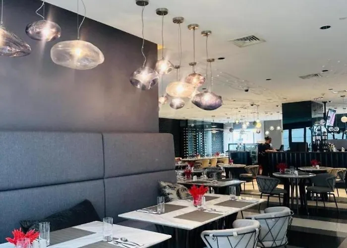Hotel Cleo At Novotel Residences Near Makati